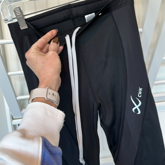 CW-X Stabilyx 3/4 compression tights size medium. NWOT - Picture 6 of 6